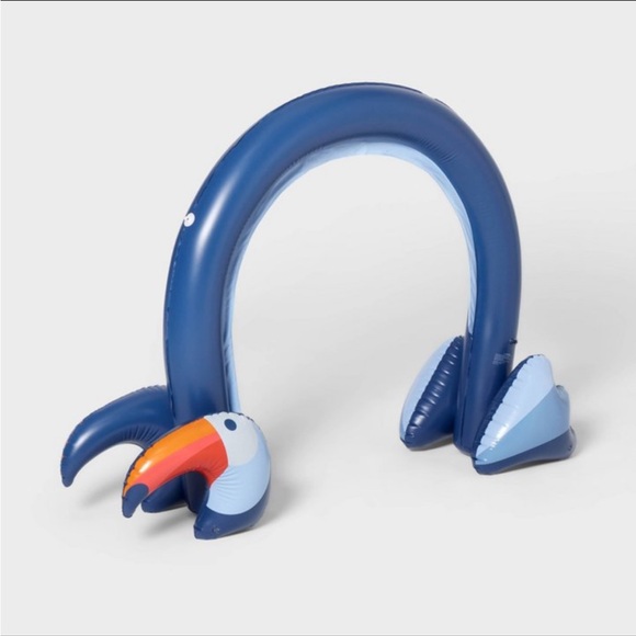 Toucan arch sprinkler - Picture 1 of 5